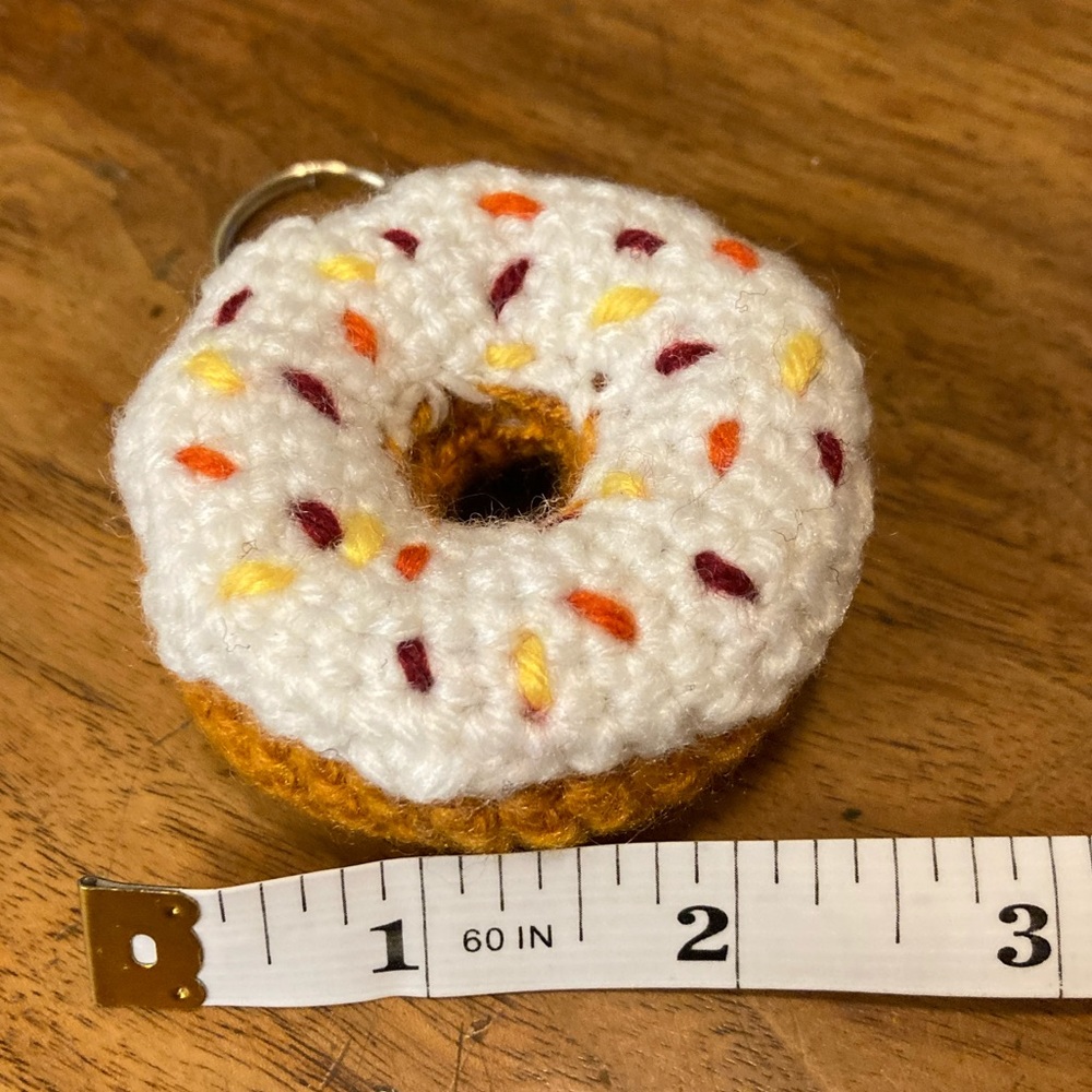 Fall Donut Keychain - Picture 4 of 4